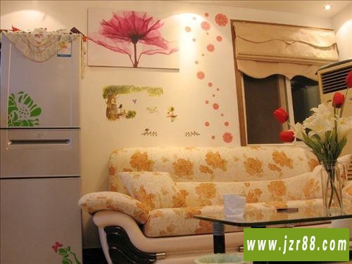 2011婚房客厅装修效果图
