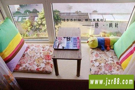 飘窗设计效果图,让你了解什么是飘窗装修,带你聪明装饰家居软装